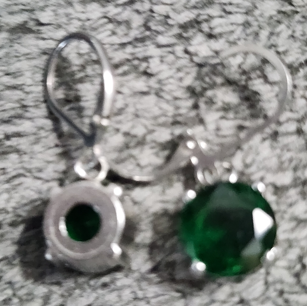 Silvertone Earrings Green Gemstone 10mm Drop - Picture 3 of 8